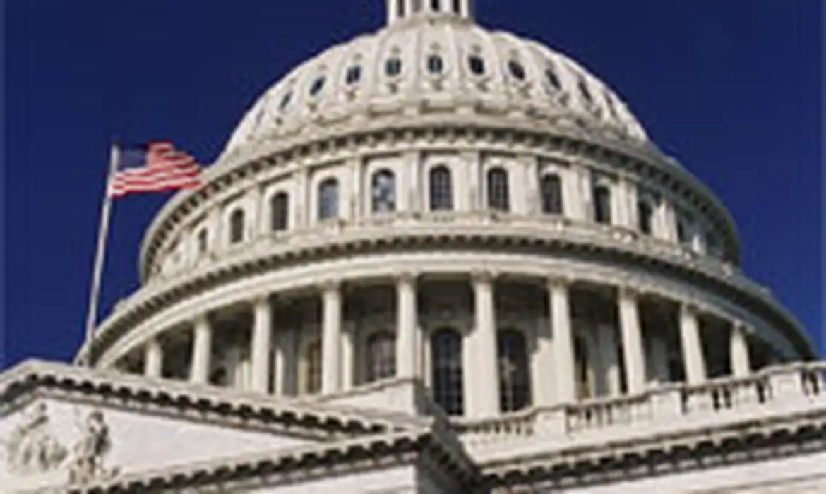 Senado dos EUA mantém liberdade de ação militar de Trump contra Venezuela