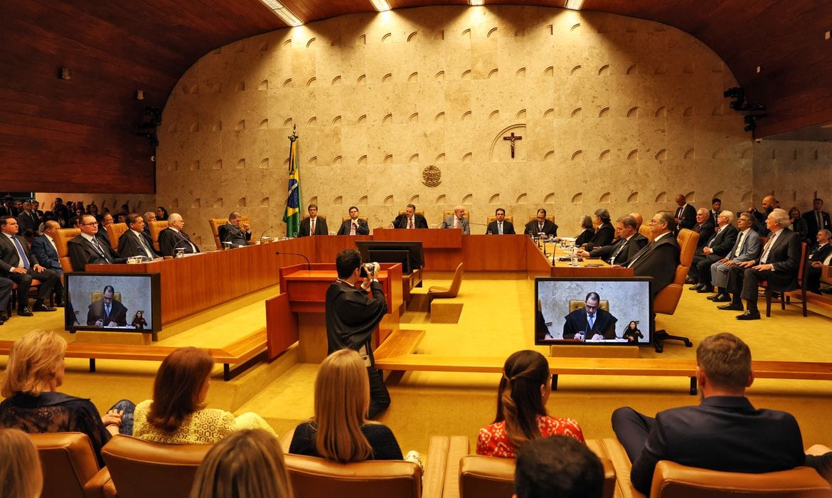 Partidos de esquerda recorrem ao STF para suspender PL da dosimetria