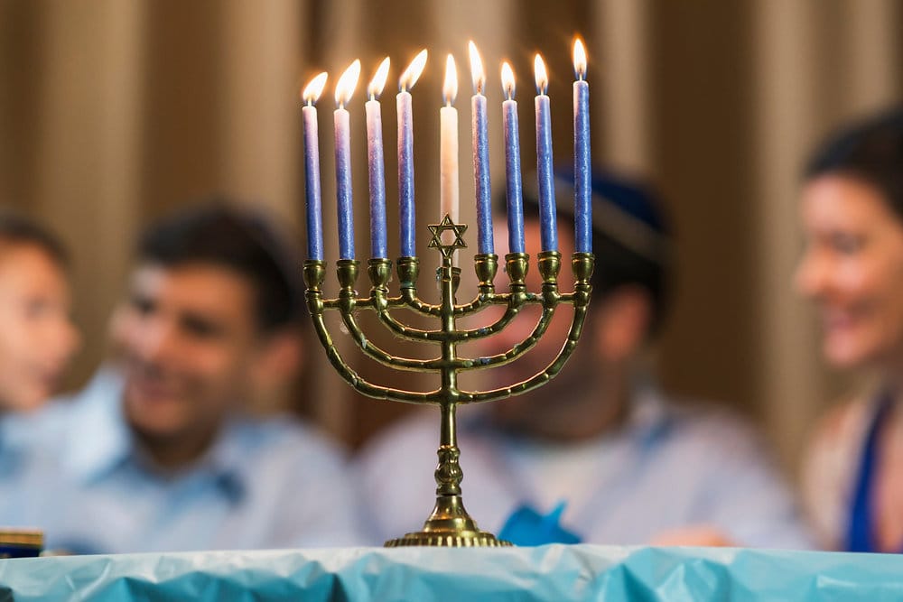 Chanukah: A mensagem milenar de esperança que Israel revive diante das ameaças atuais
