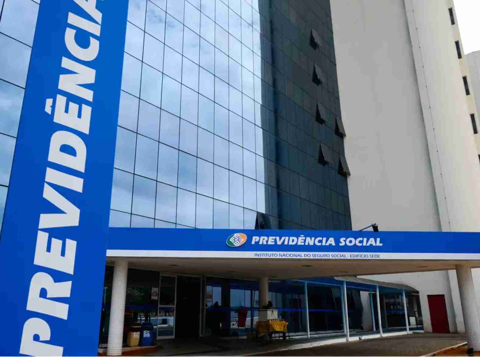 Lobista ligado ao INSS transfere R$ 1,5 milhão a amiga de Lulinha, aponta PF