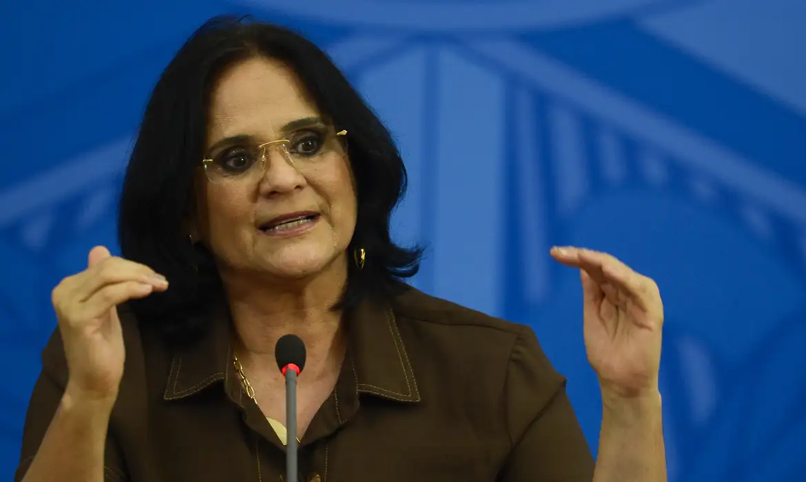 CPMI mira dono do Banco Master e expõe rede de influência