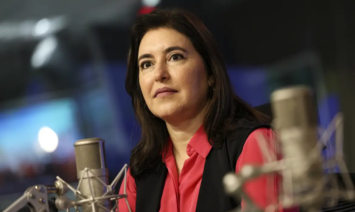 Tebet reaparece como opção ao STF em meio à rejeição crescente a Messias