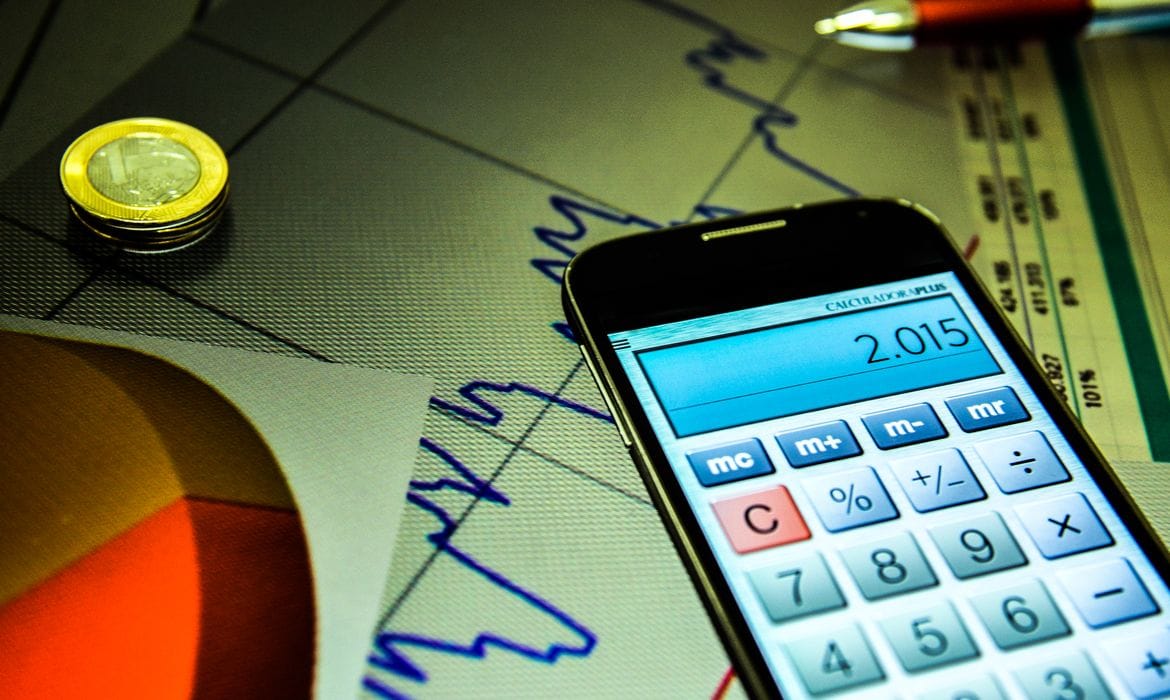 Brasil deixa o grupo das dez maiores economias e cai para 11ª posição