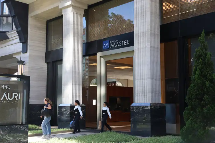 Escândalo do banco Master alcança o PT e expõe fraudes bilionárias no INSS