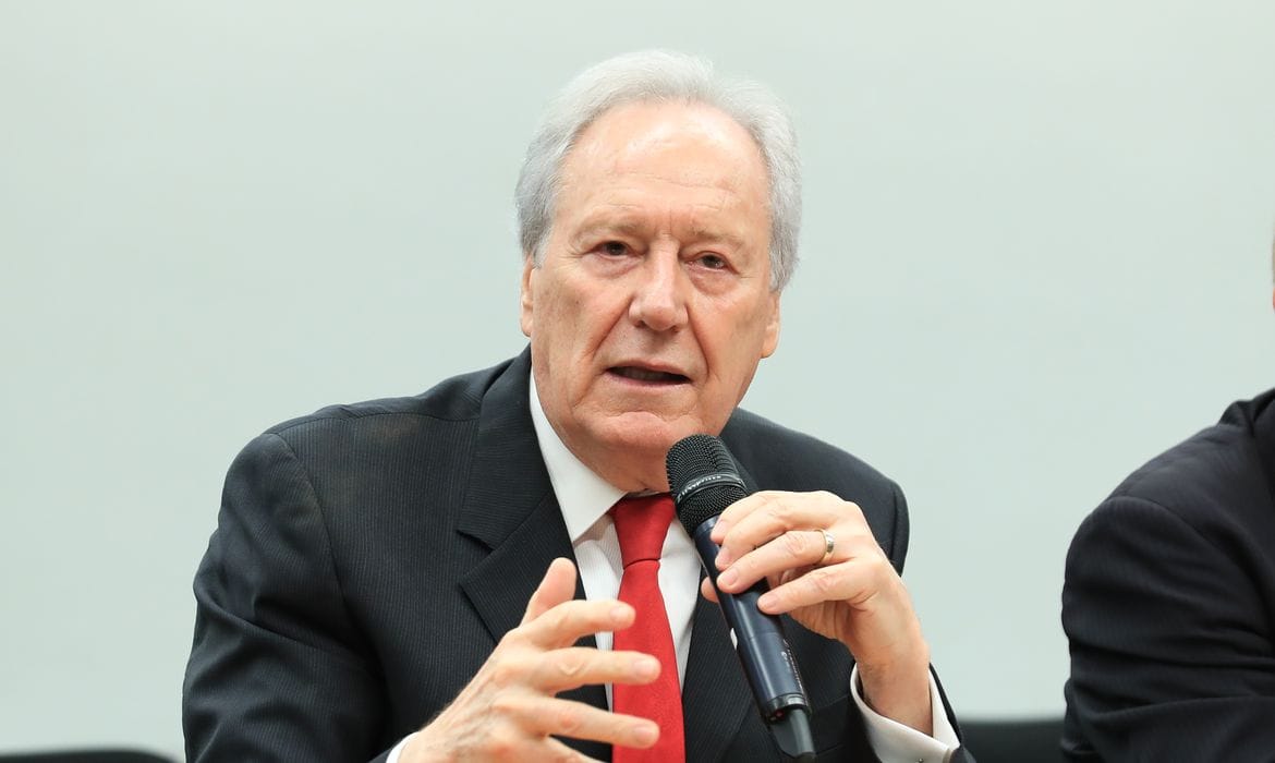 Lewandowski afirma que crimes do 8 de janeiro são “imprescritíveis”