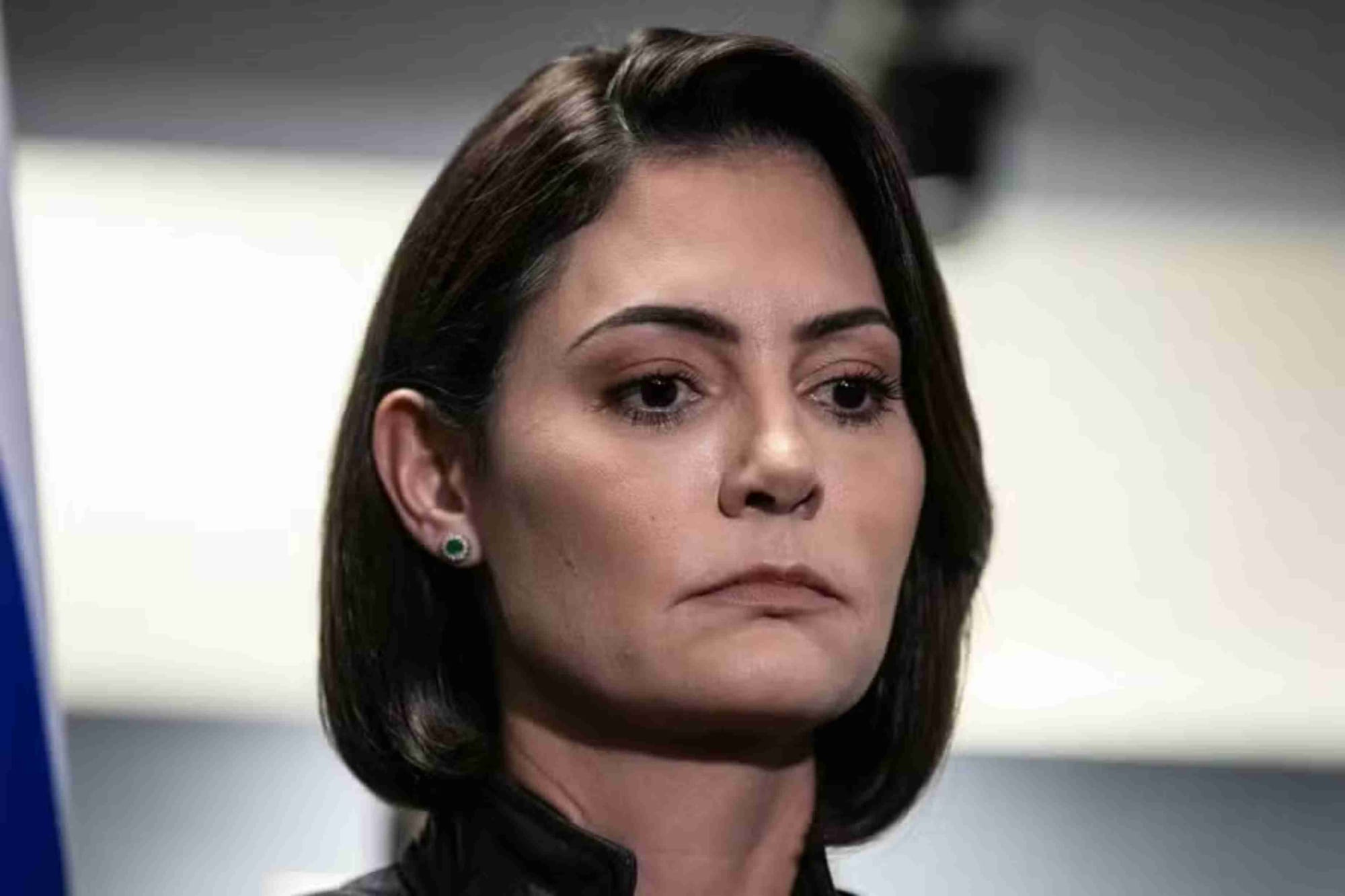 Michelle Bolsonaro teria pedido prisão domiciliar para o ex-presidente
