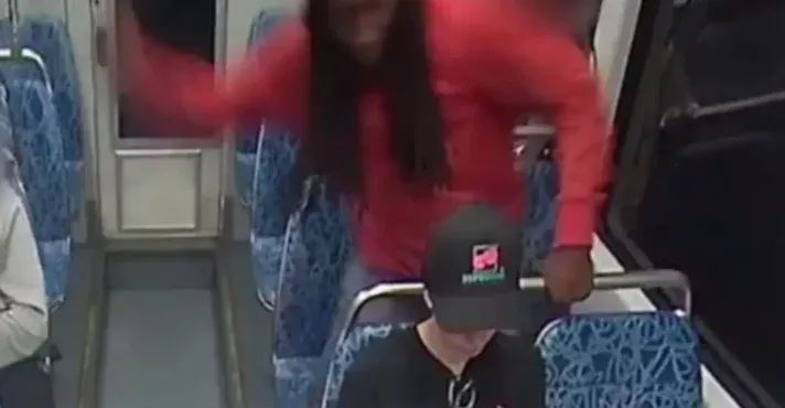 Mural em homenagem a refugiada ucraniana assassinada provoca reação ideológica no Brooklyn