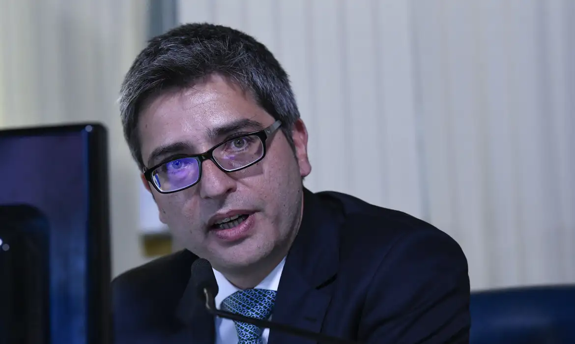 Portinho relata piora no estado de Bolsonaro após visita em Brasília