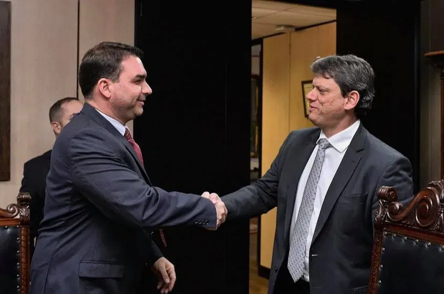 Flávio e Tarcísio lançam Projeto Brasil