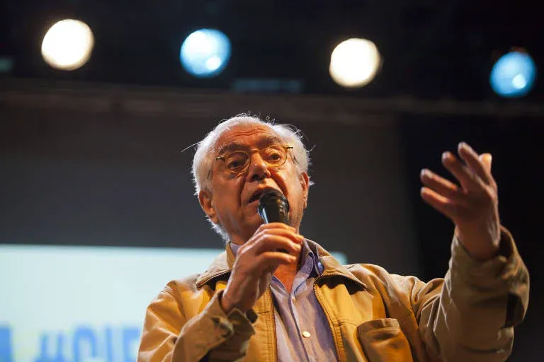 José Álvaro Moisés morre aos 81 anos no litoral de São Paulo