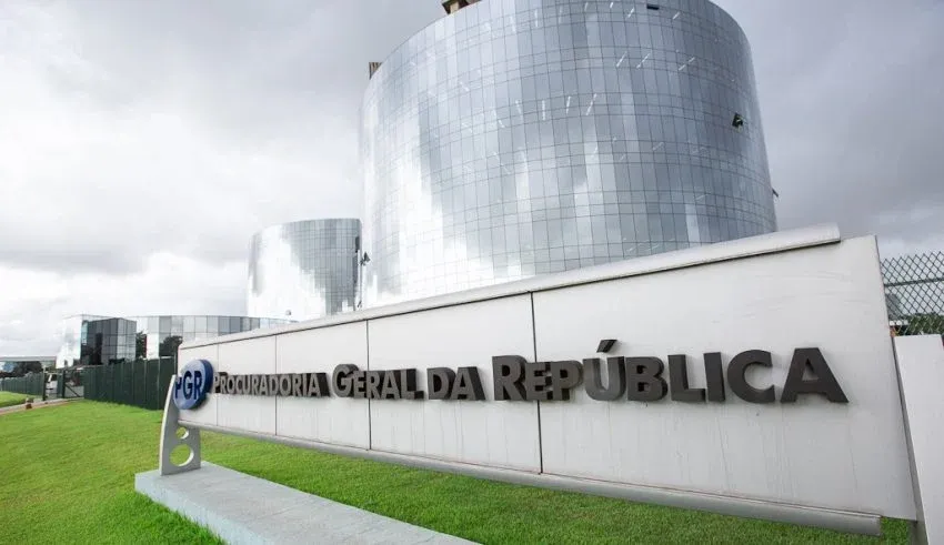 PGR denuncia autoridades por vazamento de operação da PF ao CV