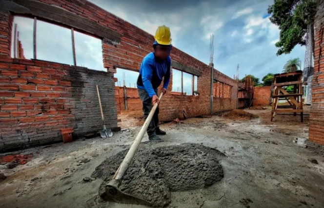 Explosão nos custos da construção paralisa setor e acende alerta nacional