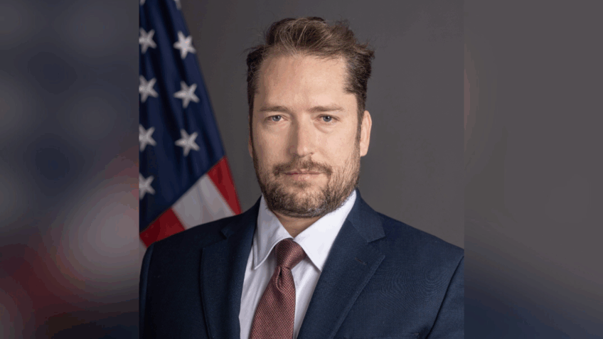 Metrópoles revela pedido de audiência de assessor de Trump ao futuro presidente do TSE