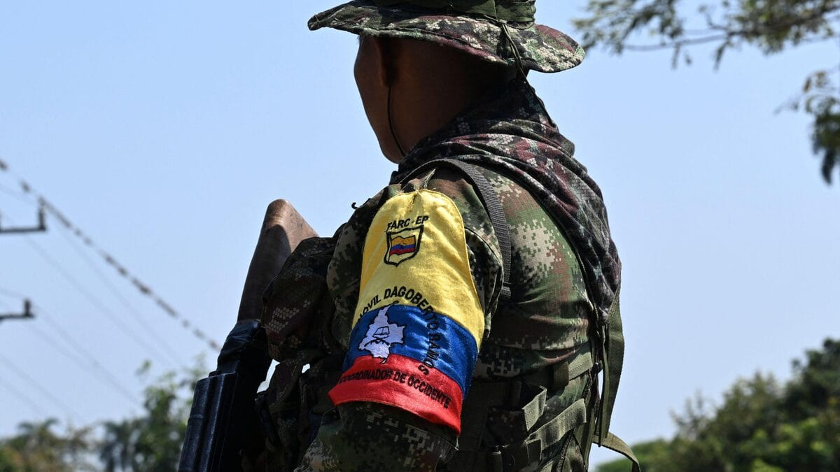 Colômbia captura líder das FARC em operação militar no Caquetá