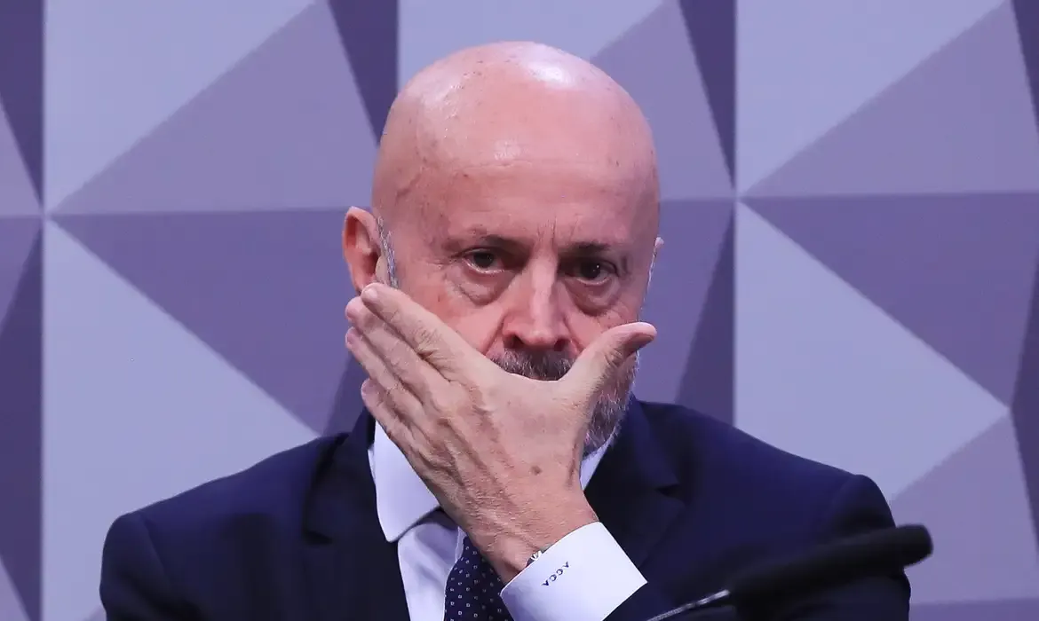 Fraude no INSS escancara uso de mortos e laranjas em esquema bilionário