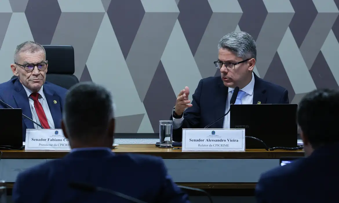 Relatório da CPI é rejeitado e Alessandro Vieira critica articulação no Senado