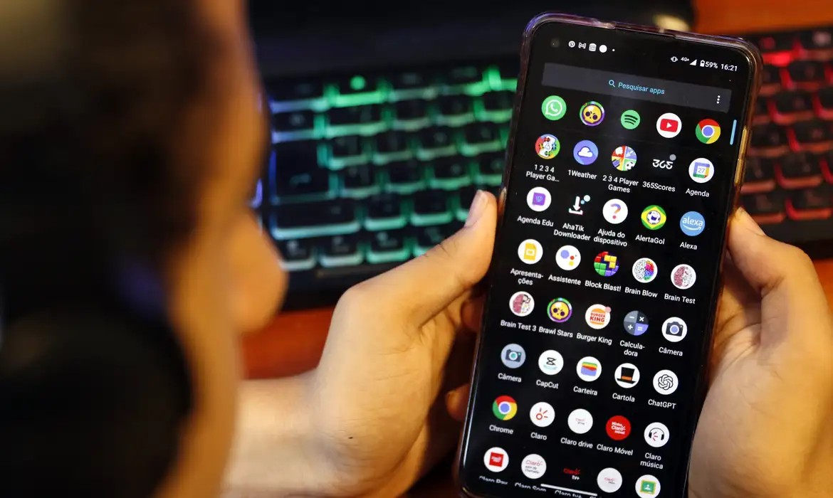 Operação Narco Fluxo expõe elo entre tráfico, funk e redes sociais no Brasil