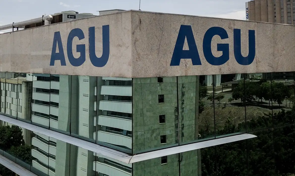 AGU recua parcialmente e mantém restrições em caso envolvendo redes sociais