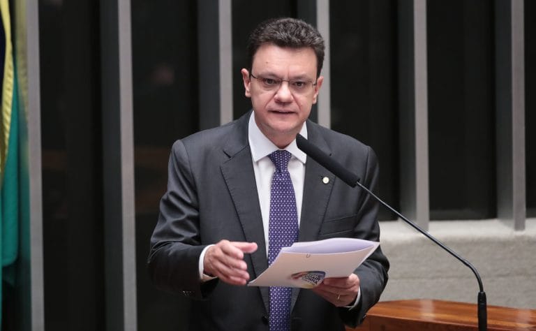 Câmara elege Odair Cunha para o TCU e indicação segue para o Senado
