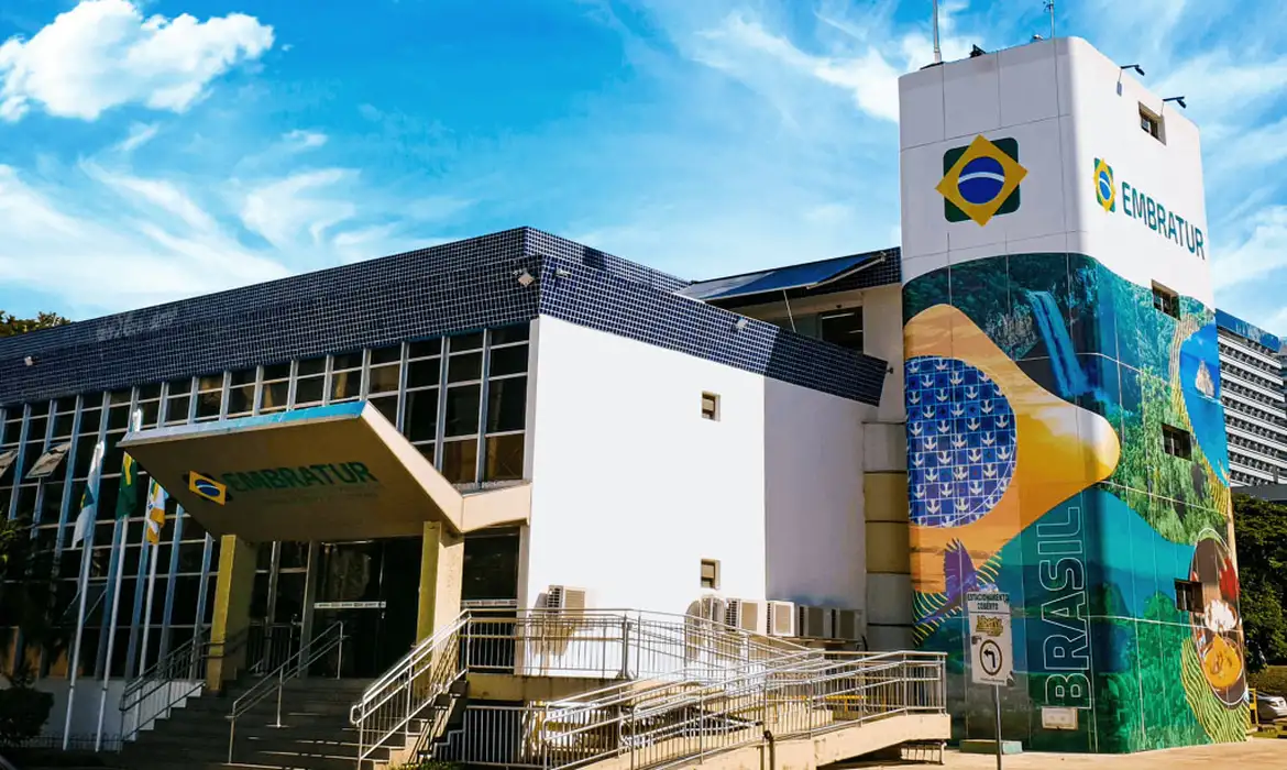 Governo cita aval do TCU, mas dúvidas persistem sobre contrato da COP30