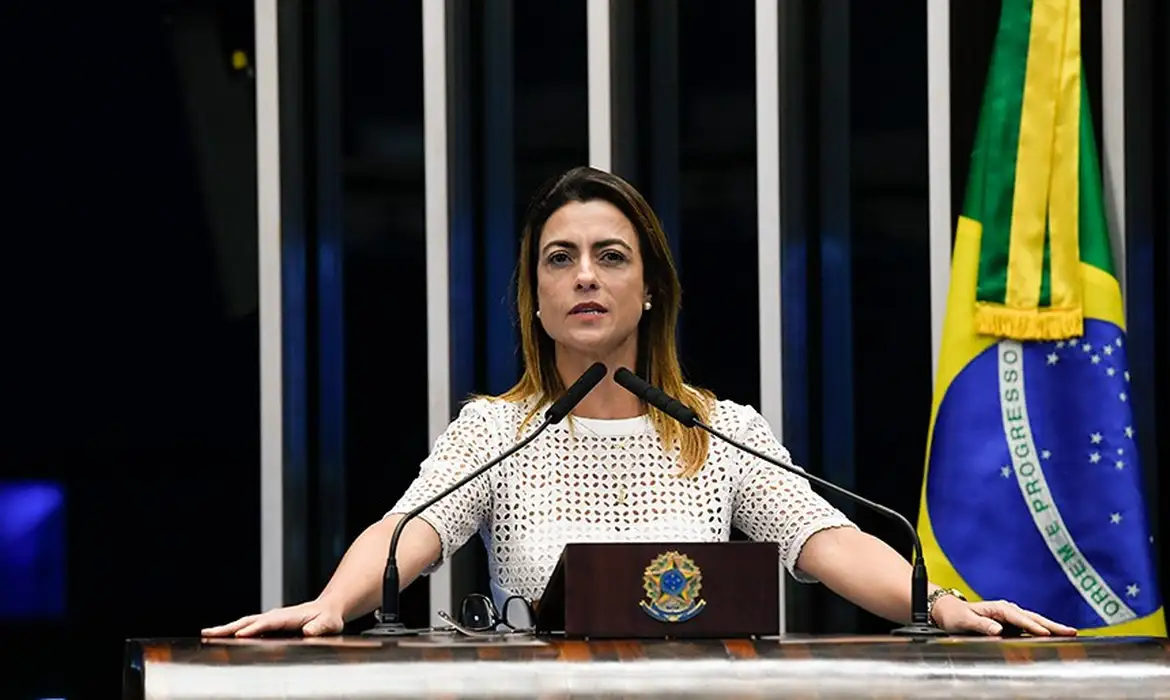 Soraya ataca frei e reacende debate sobre liberdade religiosa