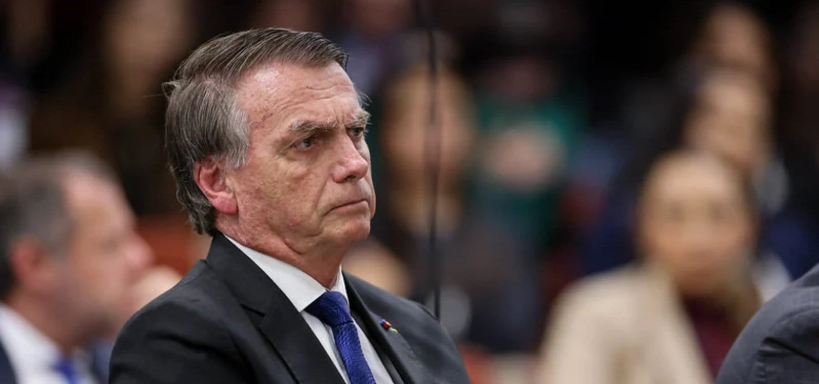 Defesa de Bolsonaro prepara pedido ao STF para reduzir pena com base na Lei da Dosimetria