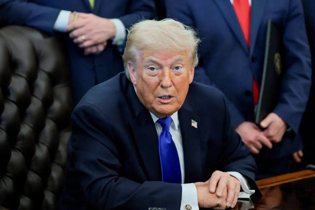 Trump chega à China para reunião estratégica com Xi Jinping