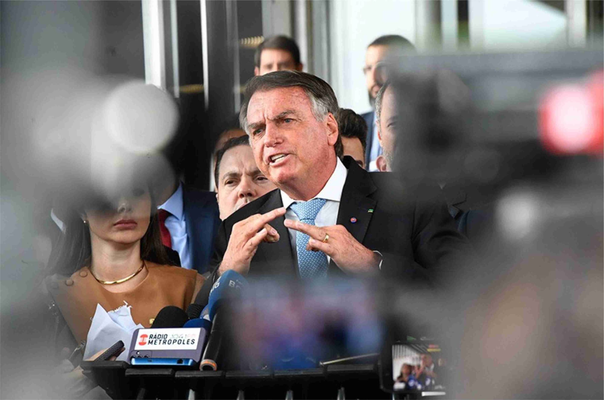 Defesa de Bolsonaro pede autorização ao STF para novos exames médicos