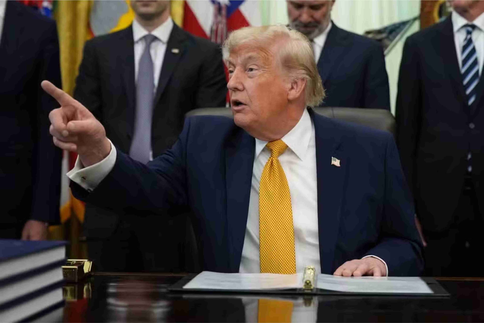 Trump endurece discurso e faz novo alerta ao Irã em meio à escalada no Oriente Médio