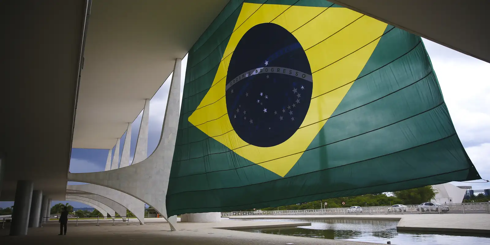 Brasil fica em último em projeção de crescimento econômico para 2026