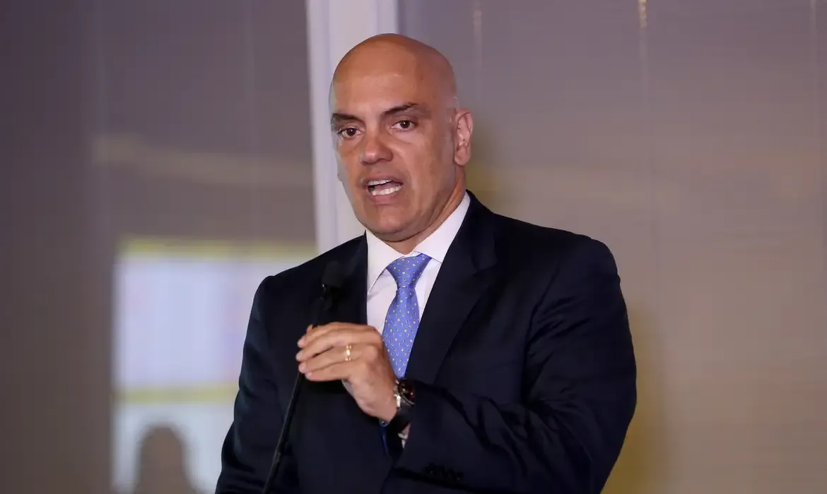 Rumble acusa governo brasileiro de adotar discurso contraditório em ação contra Moraes nos EUA