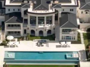 Pai de Vorcaro tenta vender mansão de R$ 180 milhões em Orlando