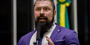 Justiça manda excluir vídeo de Bilynskyj que liga PT ao narcotráfico