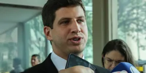 Votação do impeachment de João Campos começa sob tensão no Recife