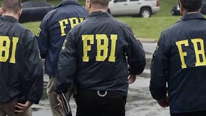 FBI afirma não haver provas de rede de tráfico ligada a Epstein, mas documentos ampliam controvérsia