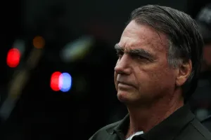 Laudo da PF reconhece risco de morte súbita, mas nega prisão domiciliar a Bolsonaro