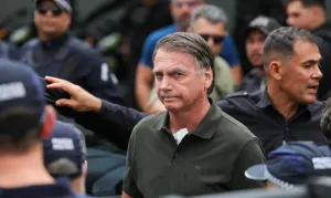 Defesa de Bolsonaro alerta STF para agravamento de saúde