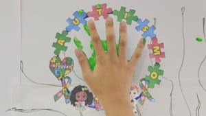 Desenvolvimento infantil: Mãe diz que acompanhamento multidisciplinar a ajudou a ver um futuro em que seu filho seja um adulto independente