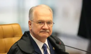 Senadores buscam Fachin e PF para tratar do caso Master, mas evitam CPI