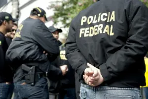 PF mantém 52 celulares do Caso Master sem envio ao STF