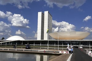 Metrópoles revela: estratégia contra adversários atinge o próprio PT e expõe risco político