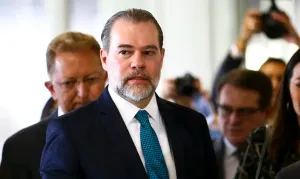 Toffoli deixa caso Master e deve integrar o TSE em 2026