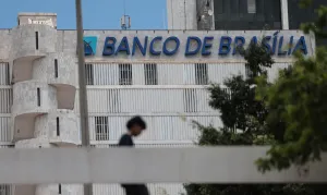 Ex-presidente do BRB é preso em operação da PF