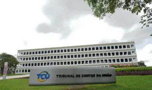 TCU expõe uso descontrolado de aviões da FAB e gasto de R$ 285 milhões