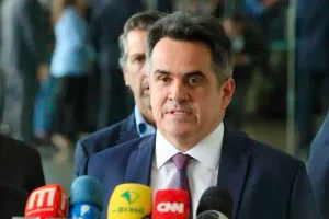 PF aponta retirada discreta de documentos ligados ao Banco Master da residência de Ciro Nogueira