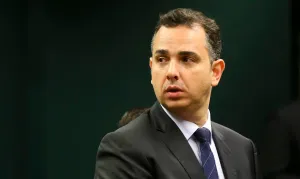 Pacheco recua após derrota no Senado e sinaliza saída de cena