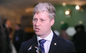 Deputado denuncia intimidação e promete reação contra general no Congresso