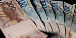 Polícia Civil prende mulher ligada a investigado por movimentações financeiras do CV