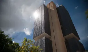 Campanha contra autonomia do Banco Central já consumiu R$ 800 mil, diz jornal