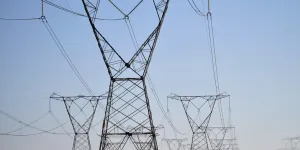 Conta de luz deve subir 8,6% em 2026, acima da inflação projetada